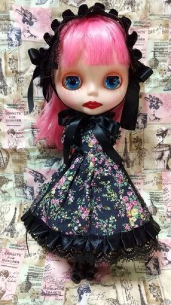 黒ロリィタ花柄ワンピースとヘッドドレスセット』ネオブライス.ブライスサイズ - N's dollCafe