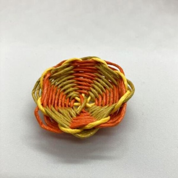 画像2:  1/6ドールサイズカゴ編み果物皿『オレンジ&イエロー 』 (2)