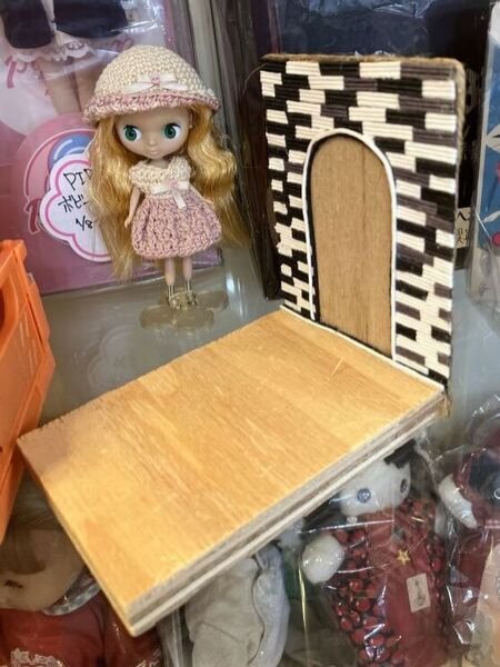 画像2: ミニチュア家具『1/15スケールドールハウス・モノトーンブロック風のお部屋』 (2)