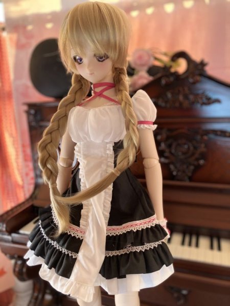 画像2: Zephir社製WIG 9〜10インチ DD相当サイズ『ブロンド』三つ編みロング デッドストック (2)