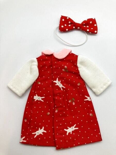 画像4: リカちゃん相当size赤ウサギワンピースとおリボン型ヘッドバントと水玉ドロワーズ(カゴバッグ付き)のセット花布糸様製作 (4)