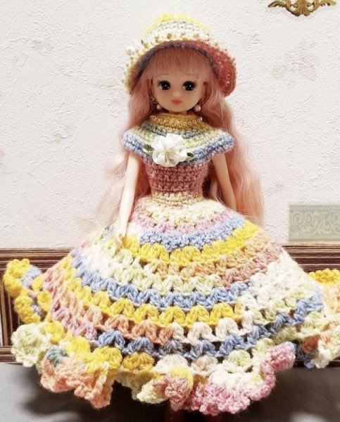 画像1: コロナに負けないキャンペーン特価！リカちゃんsize【オパール毛糸のワンピース&ハットセット】 (1)