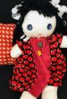 画像2: 文化人形『レトロなトマト模様のお洋服とお座布団セット』布製ドール (2)