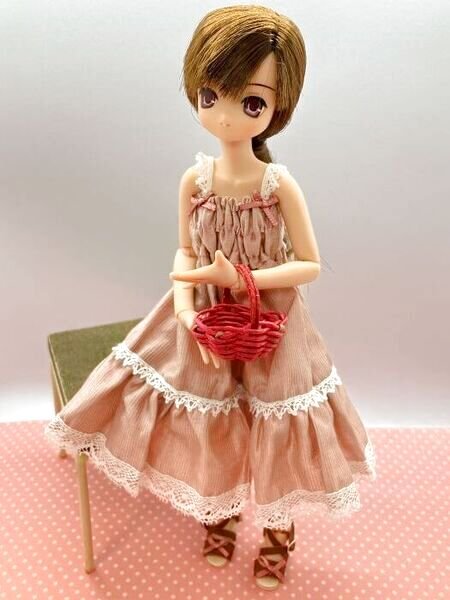 画像3:  1/6ドールサイズフルーツバスケット３点セット『 ピンクとブラウンとレッドのカゴバッグとフルーツバスケット』 (3)