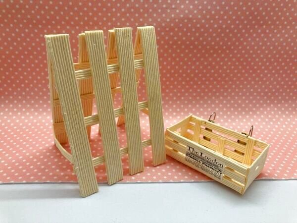 画像4:  1/12スケール又は1/6スケールサイズ看板イーゼル(小物入れ付き) (4)