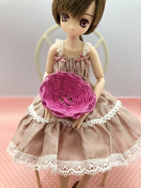 画像4:  1/6ドールサイズフルーツバスケット３点セット『 ピンクとブラウンとレッドのカゴバッグとフルーツバスケット』 (4)