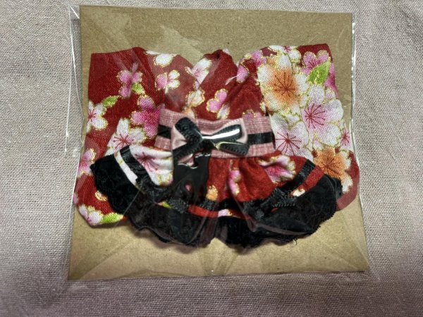画像1: tetetto様製作オビツ11、ねんどろいどどーるサイズ　和ロリ（赤色） (1)