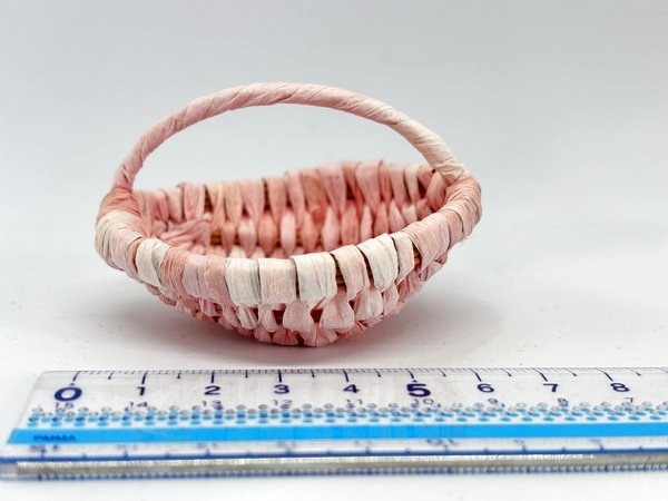 画像2:  1/6ドールサイズバスケット『ピンク』カゴバッグ7cm (2)