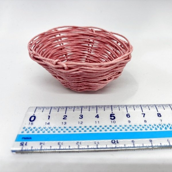 画像3:  1/6ドールサイズフルーツバスケット.カゴ編み果物皿『ピンク』6cm (3)