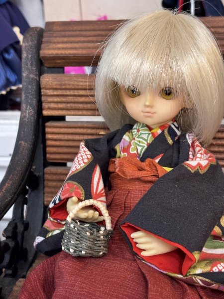 画像3:  1/6ドール又は1/12ドールサイズカゴバッグ『ブラック小さめ持ち手ホワイト』 (3)