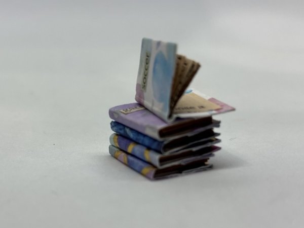 画像2:  1/6サイズ又は1/12ドールサイズ豆本『本5冊セット(青系5冊)』2cm×1.5cm×0.3cm (2)