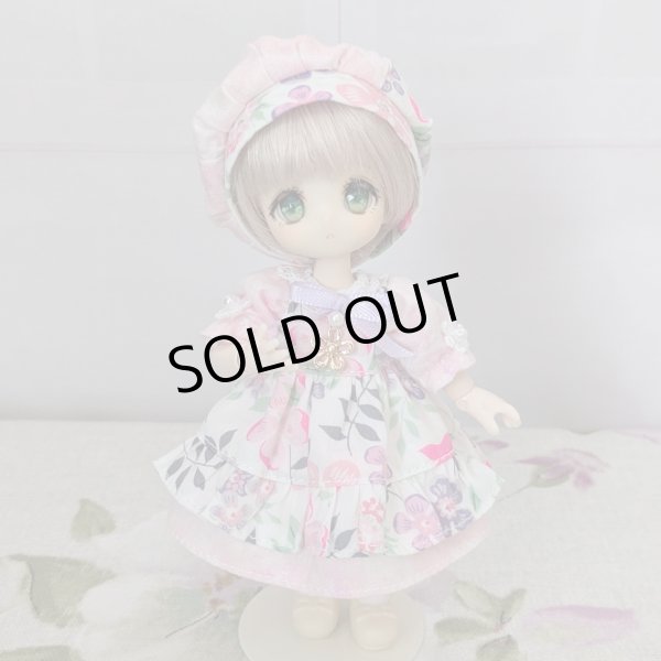 画像1: 【SALE】オビツ11ねんどろいどどーる共用サイズ　ワンピース&サイズ違いベレー帽2点セット『ピンク』 (1)