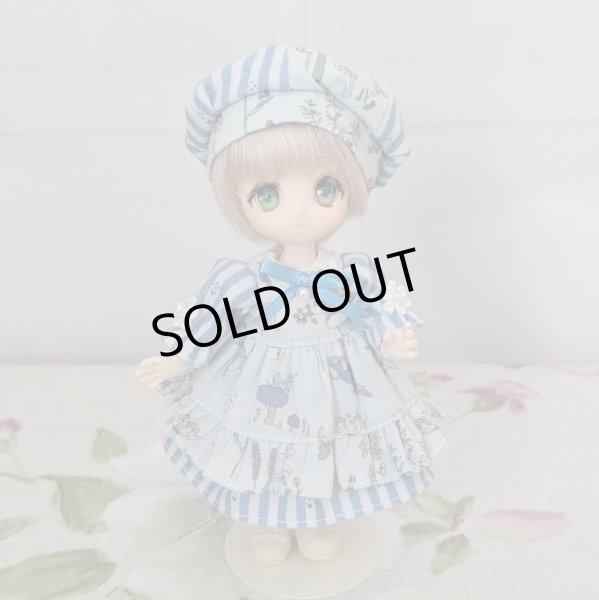 画像1: 【SALE】オビツ11ねんどろいどどーる共用サイズ　ワンピース&サイズ違いベレー帽2点セット『ブルー』 (1)