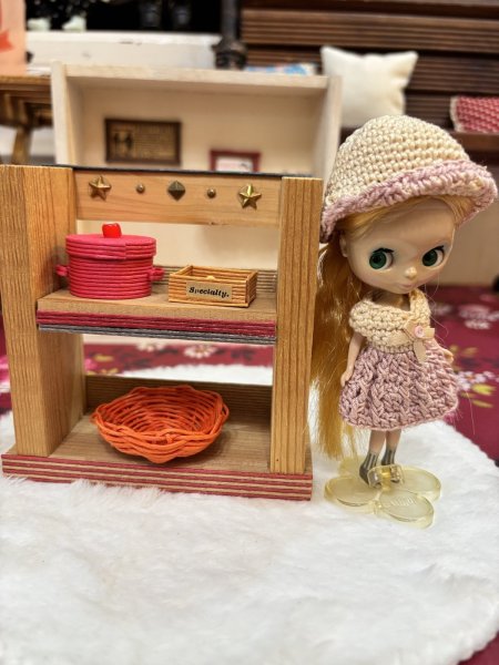 画像2: ミニチュア家具『1/6または1/12スケールオープンシェルフと鍋.スイーツ.バスケットのセット』 (2)