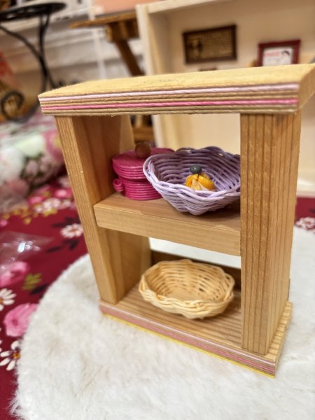 画像2: ミニチュア家具『1/6または1/12スケールオープンシェルフと鍋.スイーツ.バスケットのセット』 (2)