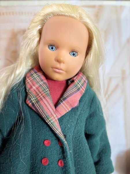 画像3: 【冬の装い】日焼け肌のブロンド少女　48cm (3)