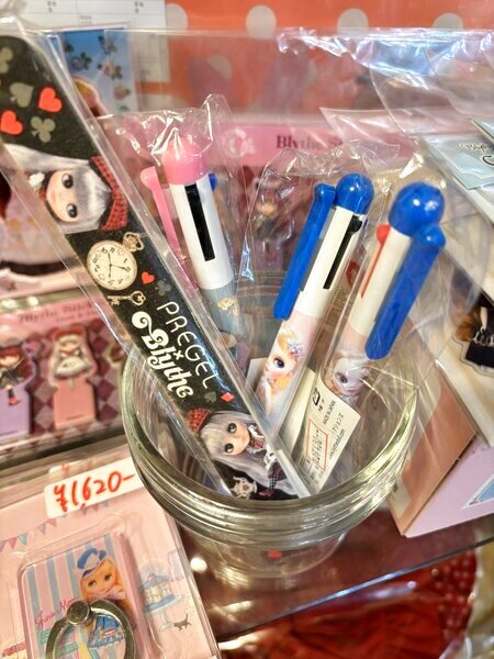 画像2: Blythe公式グッズ【 ブライス多機能ボールペン 】クリアリイ・クレア　デッドストック (2)