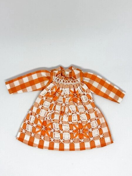 画像1: リカちゃん相当size『オレンジチェックのスモッキング刺繍ワンピース』 (1)