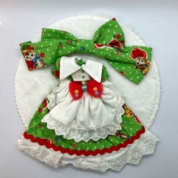 画像2: ネオブライスサイズ『レトロポップグリーンのロリィタエプロンワンピ&おリボンセット』 (2)