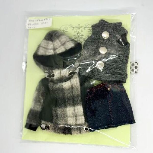 画像5: はっぴーしょっぷ様制作ネオブライスサイズof【ダウンベストとパーカーとスカート3点セット】 (5)