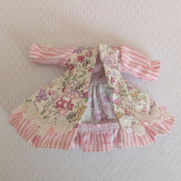 画像4: 【SALE】オビツ11ねんどろいどどーる共用サイズ  長袖ワンピースドレス『ストライプピンク』 (4)