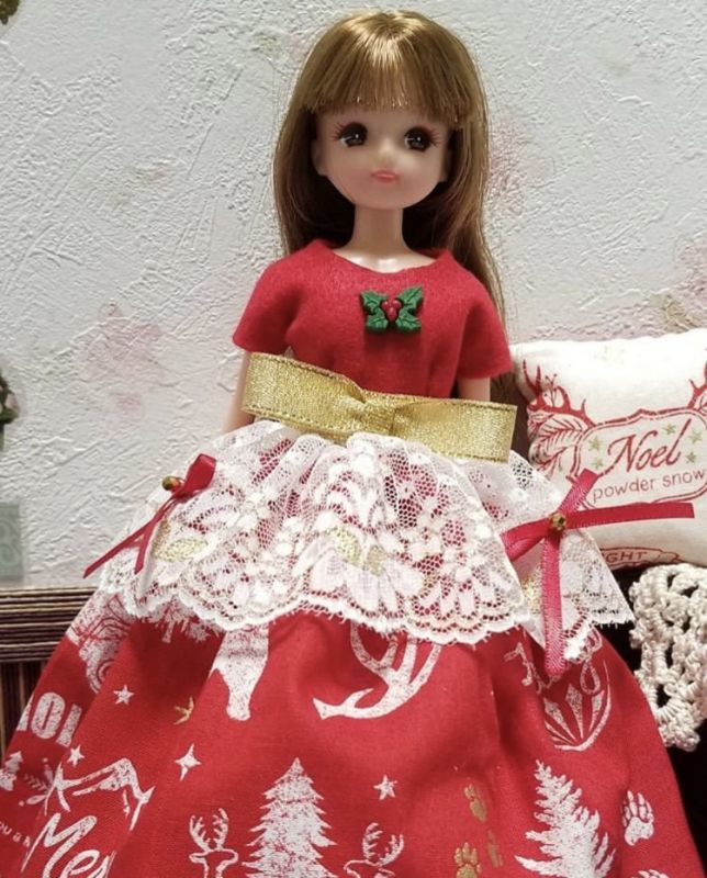コロナに負けないキャンペーン特価 花布糸様制作 フェルトと異素材のredxmasワンピース リカちゃんsize N S Doll Cafe